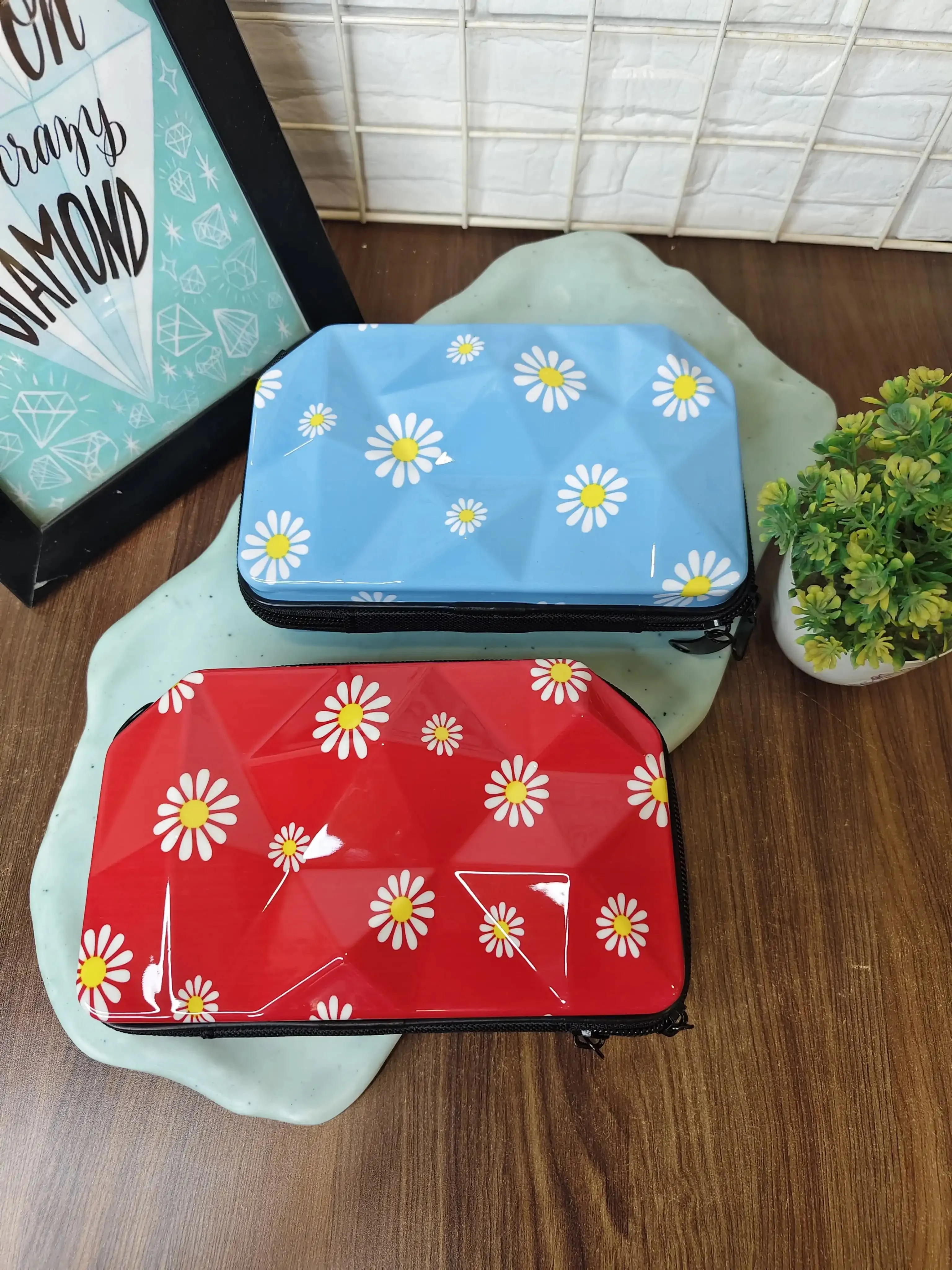 Box sling bags
