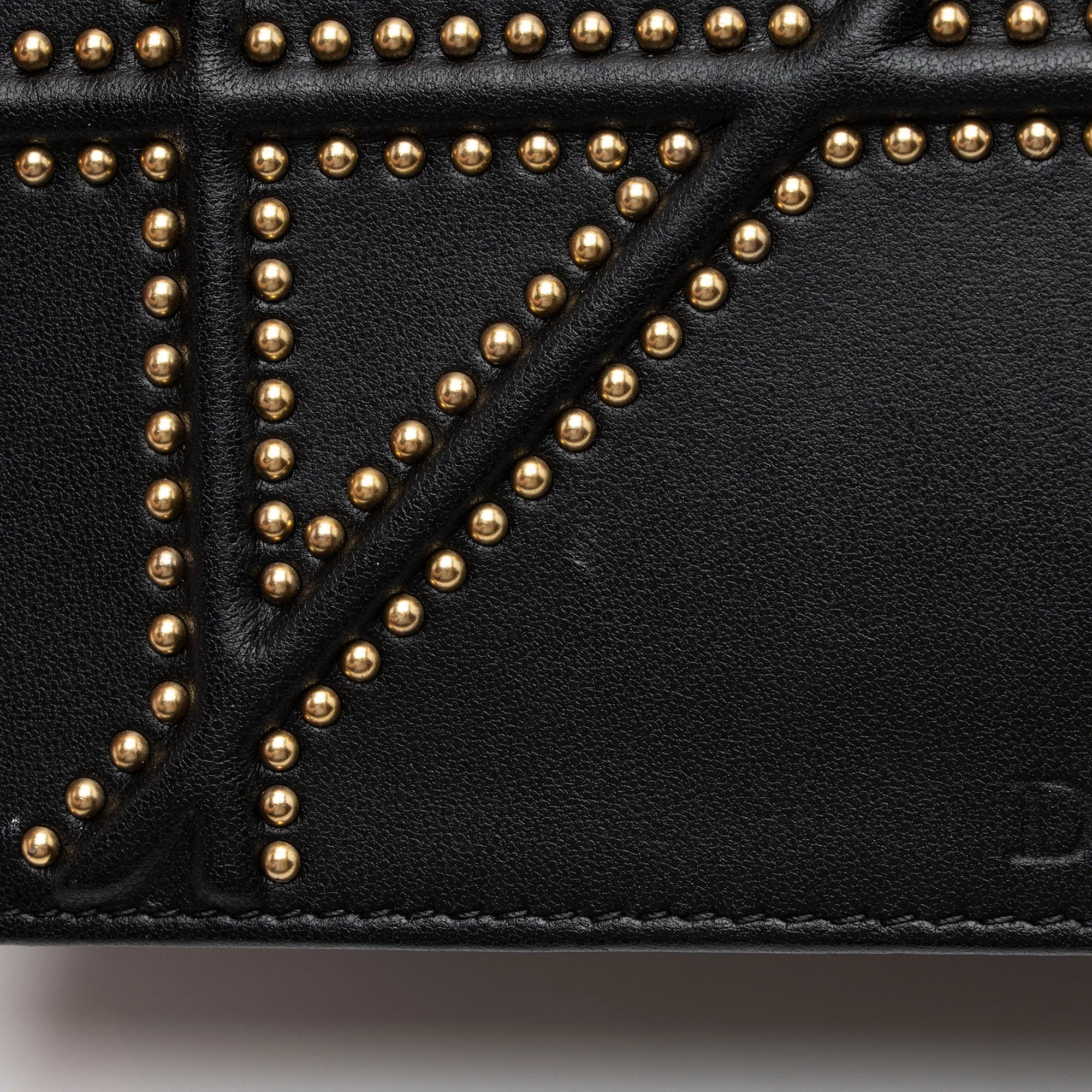 Dior Calfskin Studded Diorama Wallet on Chain Bag (SHF-c4jLp0)