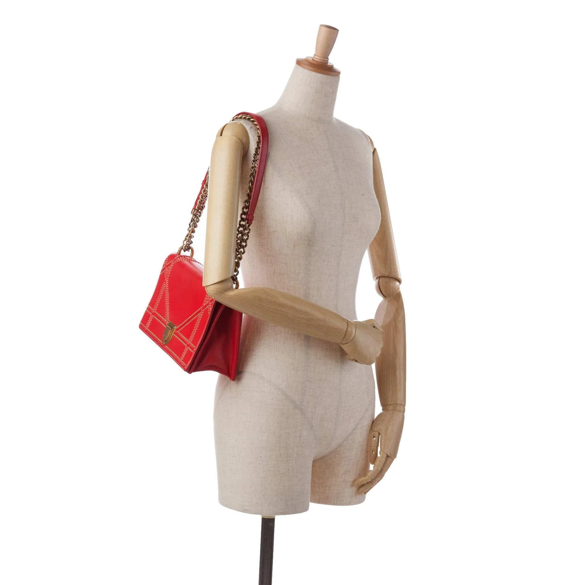 Dior Medium Studded Diorama Crossbody Bag (SHG-gWG1I8)